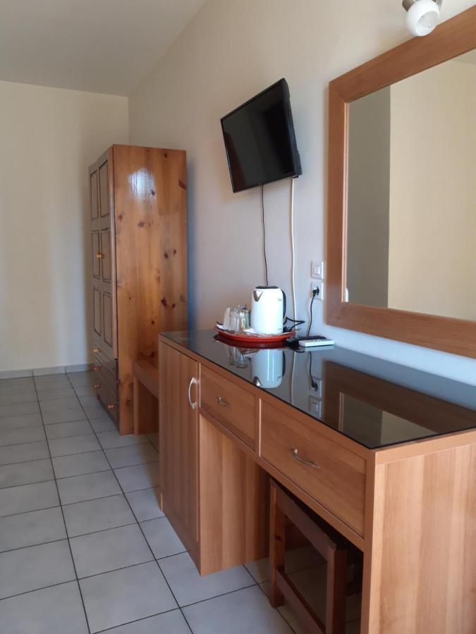 Ξενοδοχείο Αφροδίτη- Hotel Aphrodite Nafpaktos Bagian luar foto