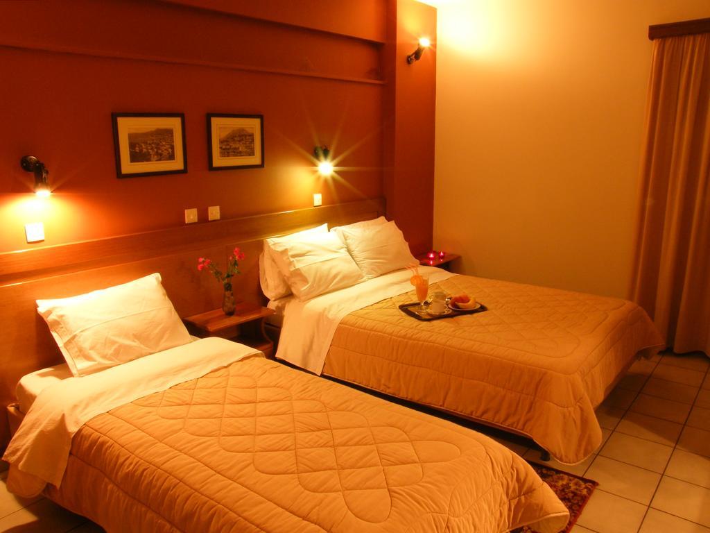 Ξενοδοχείο Αφροδίτη- Hotel Aphrodite Nafpaktos Bagian luar foto